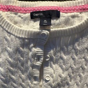 Gap Kids white cable knit cardigan. Size 12, XL. Excellent used condition.